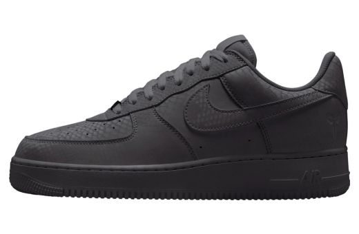 Kobe Bryant x Nike Air Force 1 Triple Black