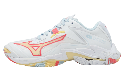 Mizuno Wave Lightning Z8 White / Blue - Feb 2025