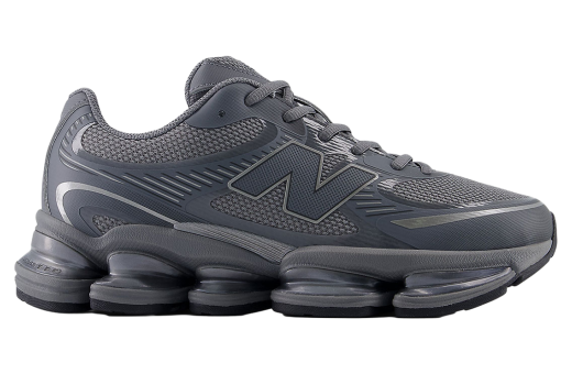 New Balance 2000 Dark Grey