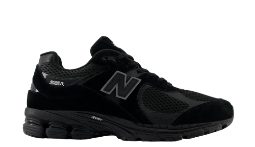 New Balance 2002R Black / Black Metallic