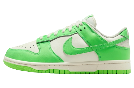 Nike Dunk Low WMNS Green Strike / Sail