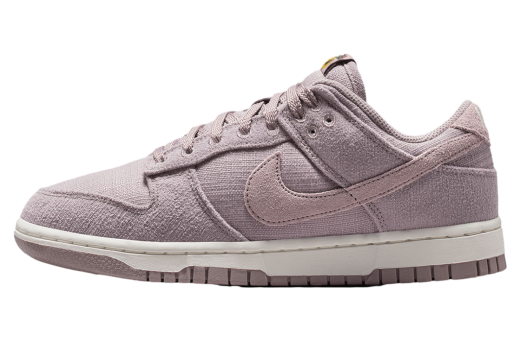 Nike Dunk Low WMNS Now Accepting All Flowers