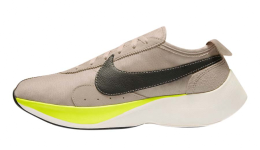 Nike Moon Racer Sail