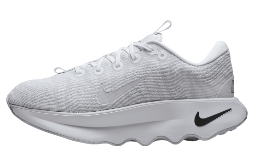 Nike Motiva White / Black