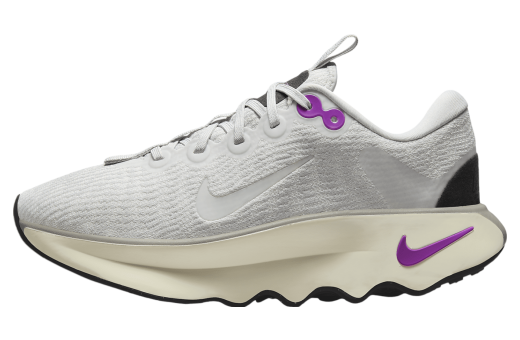 Nike Motiva WMNS Photon Dust / Hyper Violet