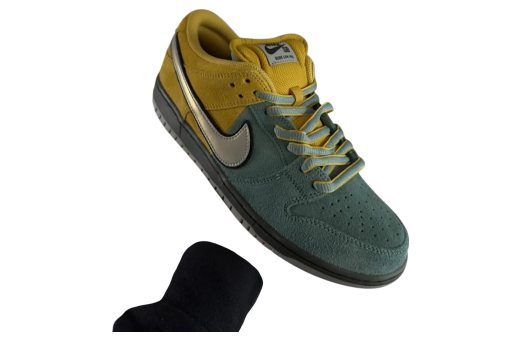 Nike SB Dunk Low Muni