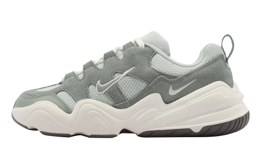 Nike WMNS Tech Hera Light Silver Mica Green